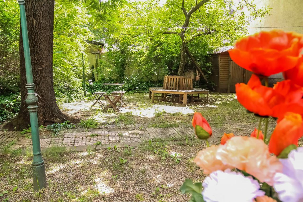Economic 2Sb Apartment In Lively Area Виена Екстериор снимка